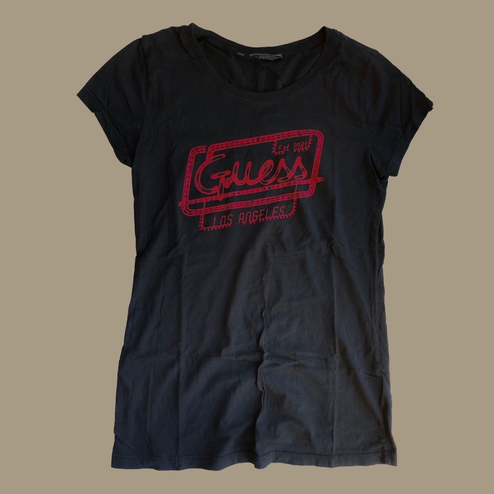 Black Tee